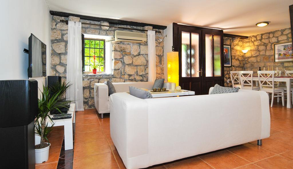Holiday Home Maris Kotor Exterior photo